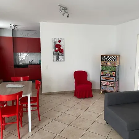 2,5 Con Piscina Nel Cuore Di Appartamento Locarno