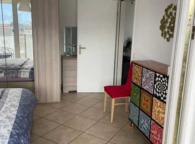 2,5 Con Piscina Nel Cuore Di 463 דירה *